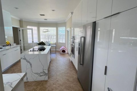 Купить виллу или дом в Майами, Флорида 4 спальни, 260.59м2, № 1896935 - фото 15