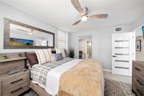 Copropriété à vendre à Miami Beach, Floride: 1 chambre, 72.09 m2 № 1938018 - photo 12