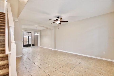 Touwnhouse à louer à Orlando, Floride: 3 chambres, 163.23 m2 № 2383649 - photo 3