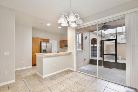Touwnhouse à louer à Orlando, Floride: 3 chambres, 163.23 m2 № 2383649 - photo 5