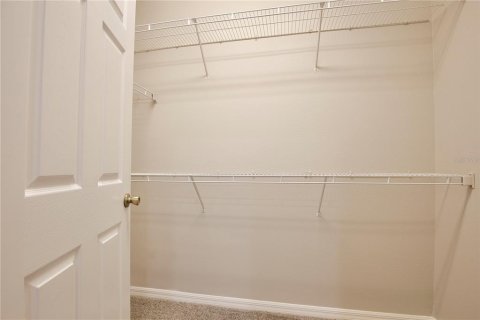 Touwnhouse à louer à Orlando, Floride: 3 chambres, 163.23 m2 № 2383649 - photo 13