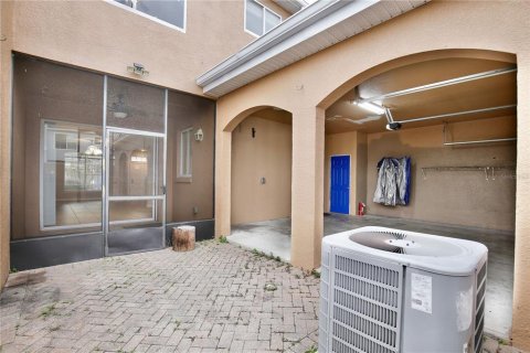 Touwnhouse à louer à Orlando, Floride: 3 chambres, 163.23 m2 № 2383649 - photo 25