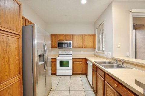 Touwnhouse à louer à Orlando, Floride: 3 chambres, 163.23 m2 № 2383649 - photo 7