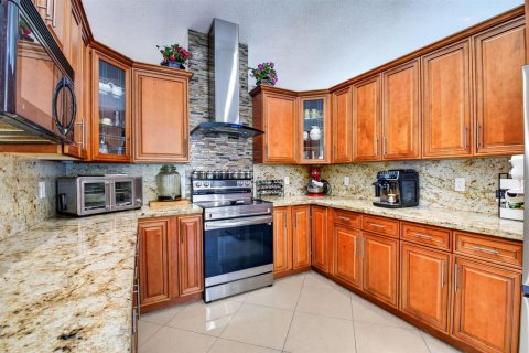House in Boca Raton, Florida 3 bedrooms, 178.74 sq.m. № 2409432 - photo 16