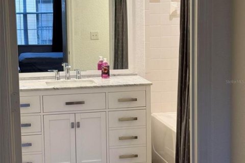 Condo in Tampa, Florida, 2 bedrooms  № 1622603 - photo 8