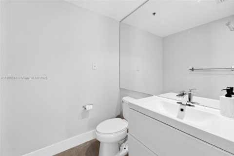 Condo in Aventura, Florida, 2 bedrooms  № 1865724 - photo 12
