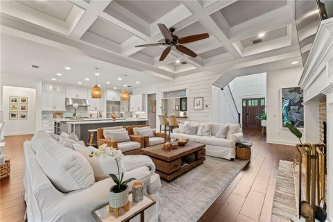 House in Tampa, Florida 7 bedrooms, 536.05 sq.m. № 1879051 - photo 3