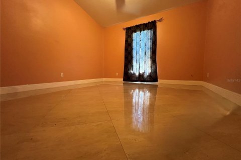 Casa en venta en Tampa, Florida, 4 dormitorios, 219.9 m2 № 1680048 - foto 15