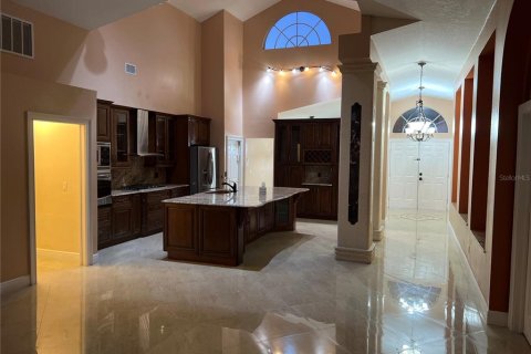 Casa en venta en Tampa, Florida, 4 dormitorios, 219.9 m2 № 1680048 - foto 6