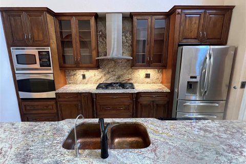 Casa en venta en Tampa, Florida, 4 dormitorios, 219.9 m2 № 1680048 - foto 7