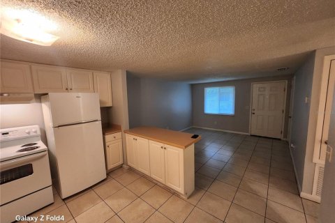 Appartement à louer à Tampa, Floride: 2 chambres, 74.32 m2 № 2416430 - photo 4