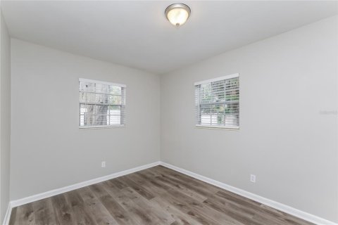 House in Tampa, Florida 3 bedrooms, 106.09 sq.m. № 1905032 - photo 13
