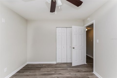 House in Tampa, Florida 3 bedrooms, 106.09 sq.m. № 1905032 - photo 10