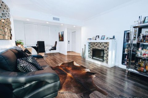 Copropriété à vendre à Pompano Beach, Floride: 1 chambre, 78.97 m2 № 1967404 - photo 12