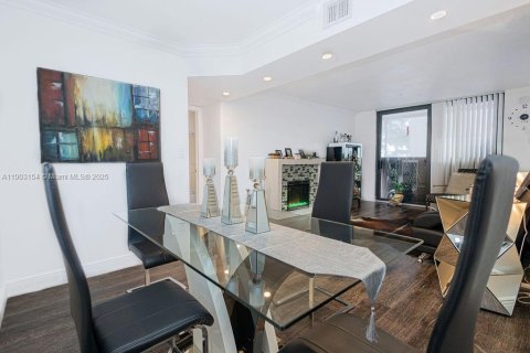 Copropriété à vendre à Pompano Beach, Floride: 1 chambre, 78.97 m2 № 1967404 - photo 21