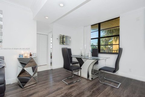 Copropriété à vendre à Pompano Beach, Floride: 1 chambre, 78.97 m2 № 1967404 - photo 20