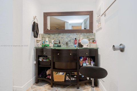 Copropriété à vendre à Pompano Beach, Floride: 1 chambre, 78.97 m2 № 1967404 - photo 25