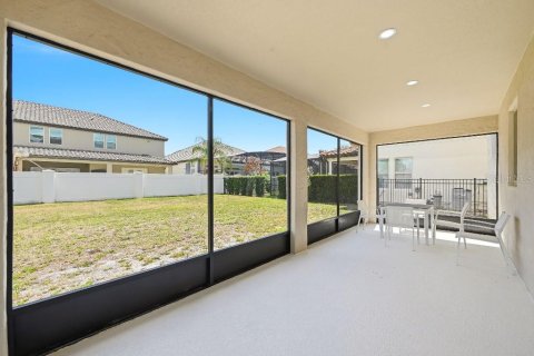 House in Orlando, Florida 5 bedrooms, 338.26 sq.m. № 2206781 - photo 30