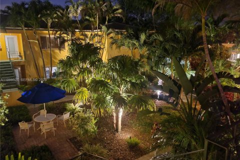 Condominio en alquiler en Fort Lauderdale, Florida, 2 dormitorios, 102.19 m2 № 2064287 - foto 5