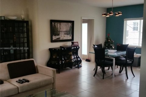 Condominio en Fort Lauderdale, Florida, 2 dormitorios  № 2064287