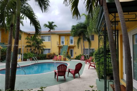 Condominio en alquiler en Fort Lauderdale, Florida, 2 dormitorios, 102.19 m2 № 2064287 - foto 6