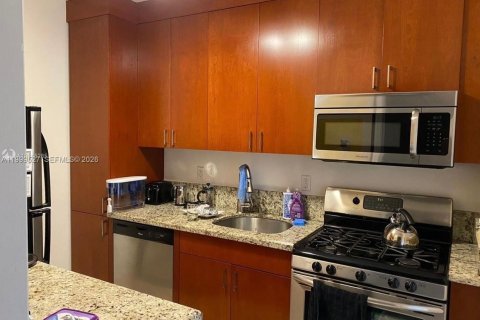 Condominio en alquiler en Fort Lauderdale, Florida, 2 dormitorios, 102.19 m2 № 2064287 - foto 3