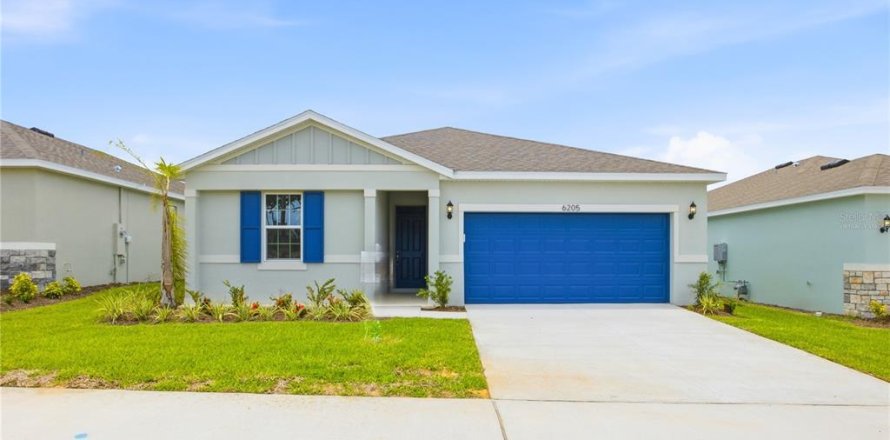 House in Okahumpka, Florida 3 bedrooms, 130.71 sq.m. № 2236371