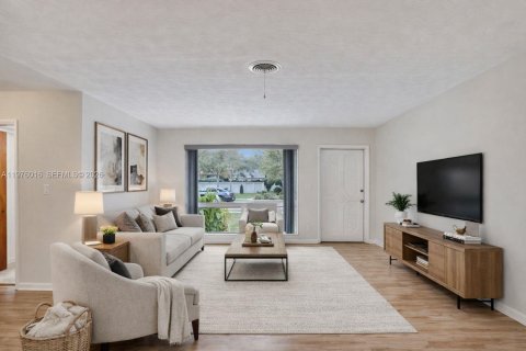 Casa en venta en Dania Beach, Florida, 3 dormitorios, 149.85 m2 № 2040254 - foto 3