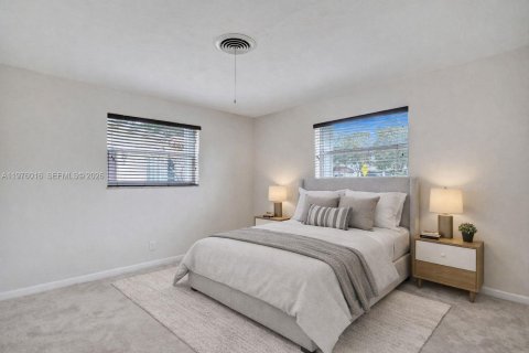 Casa en venta en Dania Beach, Florida, 3 dormitorios, 149.85 m2 № 2040254 - foto 13