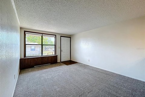 Apartment in Eustis, Florida 1 bedroom, 53.51 sq.m. № 1774637 - photo 4