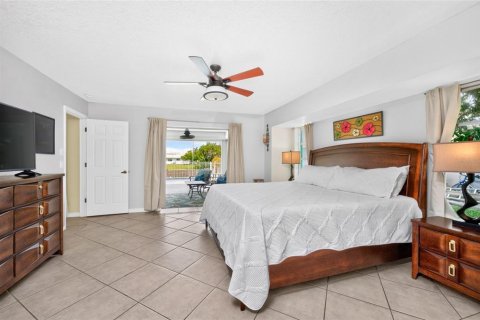 Villa ou maison à vendre à Port Charlotte, Floride: 3 chambres, 174.38 m2 № 2355174 - photo 19