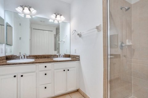 Townhouse in Orlando, Florida 2 bedrooms, 126.35 sq.m. № 1841395 - photo 13