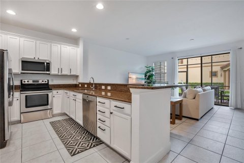 Townhouse in Orlando, Florida 2 bedrooms, 126.35 sq.m. № 1841395 - photo 3