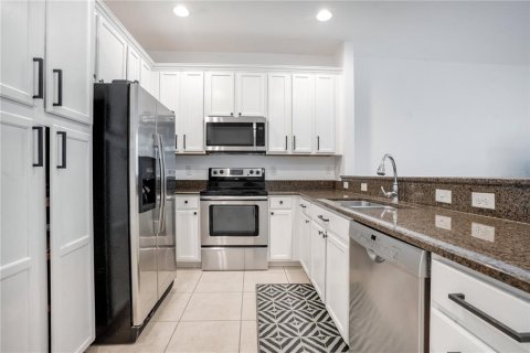 Townhouse in Orlando, Florida 2 bedrooms, 126.35 sq.m. № 1841395 - photo 2