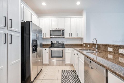 Townhouse in Orlando, Florida 2 bedrooms, 126.35 sq.m. № 1841395 - photo 6