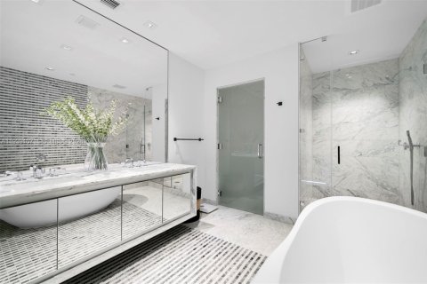 Купить кондоминиум в Майами, Флорида 4 спальни, 306.39м2, № 1997254 - фото 25