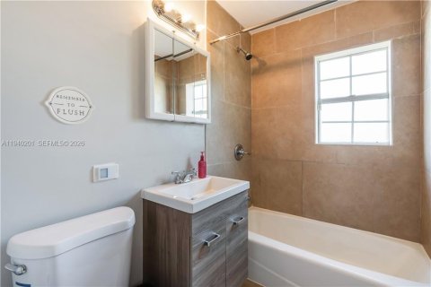 Купить виллу или дом в Катлер-Бей, Флорида 3 спальни, 136.47м2, № 1997153 - фото 10