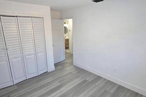 Купить виллу или дом в Майами, Флорида 3 спальни, 167.04м2, № 2049662 - фото 9