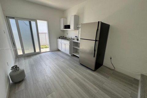 Купить виллу или дом в Майами, Флорида 3 спальни, 167.04м2, № 2049662 - фото 12