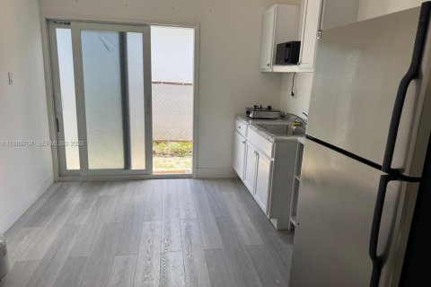 Купить виллу или дом в Майами, Флорида 3 спальни, 167.04м2, № 2049662 - фото 16