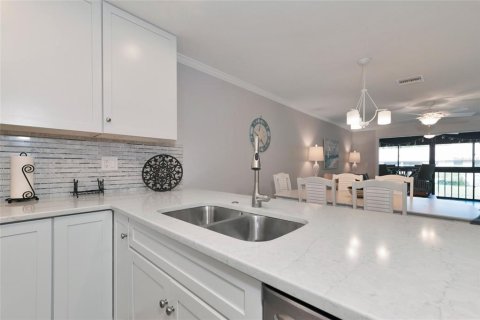 Condo in Venice, Florida, 2 bedrooms  № 1069589 - photo 4