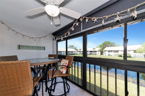 Condo in Venice, Florida, 2 bedrooms  № 1069589 - photo 2