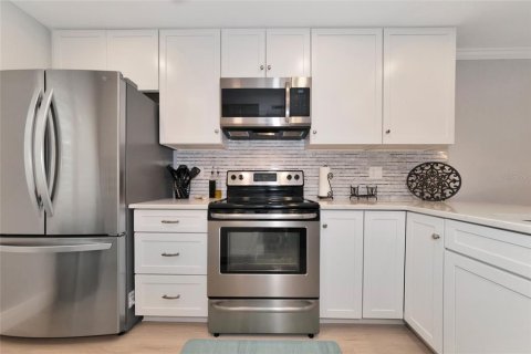 Condo in Venice, Florida, 2 bedrooms  № 1069589 - photo 23