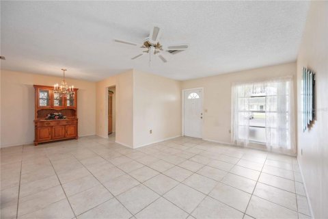 Condo in Bradenton, Florida, 2 bedrooms  № 1902670 - photo 8