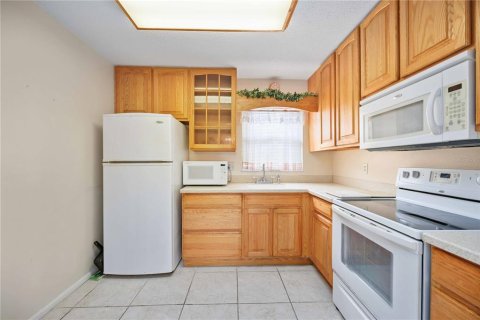 Condo in Bradenton, Florida, 2 bedrooms  № 1902670 - photo 13