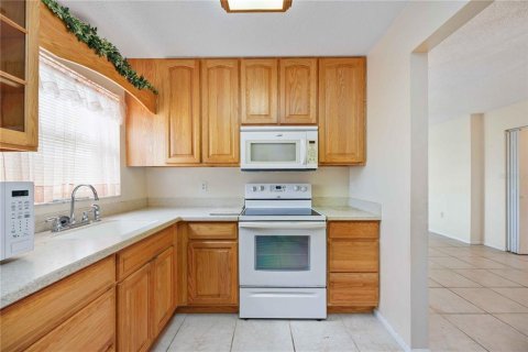 Condo in Bradenton, Florida, 2 bedrooms  № 1902670 - photo 15