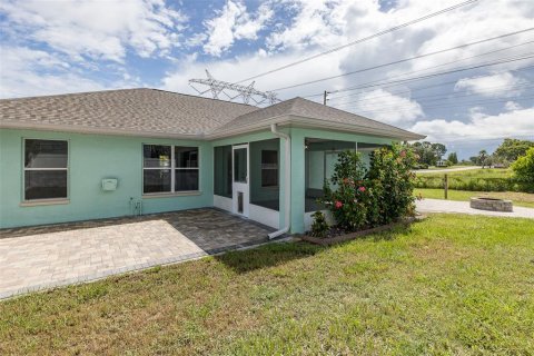 House in Spring Hill, Florida 3 bedrooms, 172.61 sq.m. № 1834749 - photo 25