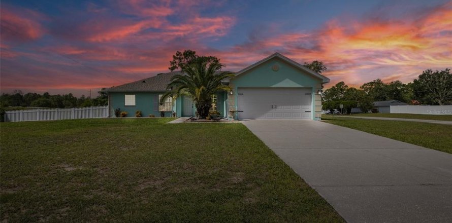 House in Spring Hill, Florida 3 bedrooms, 172.61 sq.m. № 1834749
