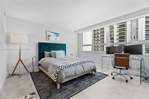 Купить кондоминиум в Майами-Бич, Флорида 2 спальни, 161м2, № 1966722 - фото 15