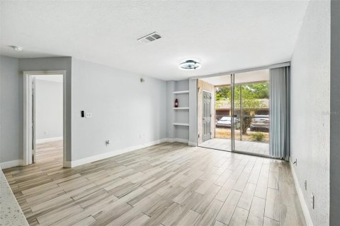 Copropriété à louer à Orlando, Floride: 3 chambres, 110.83 m2 № 2407109 - photo 10